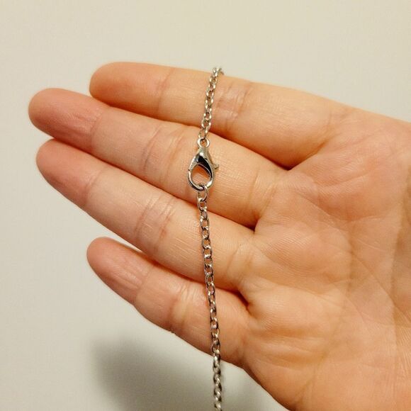 Brand new Hello Kitty necklace - Picture 2 of 4